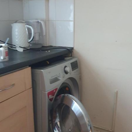 Big Guest House Burton-upon-Trent Екстериор снимка